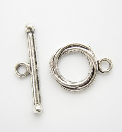 Twist Toggle Clasp